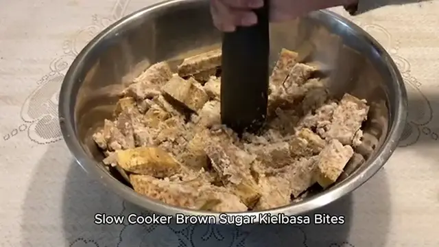 Video thumbnail for Slow Cooker Brown Sugar Kielbasa Bites Recipe