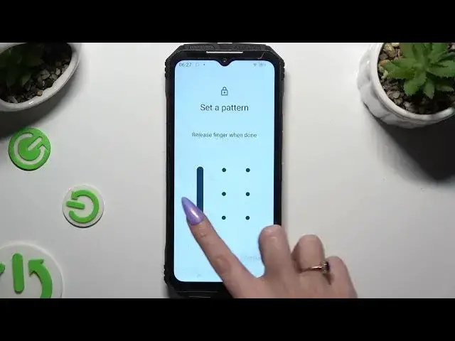 'Video thumbnail for How to Enable & Configure the Screen Lock on DOOGEE S100'