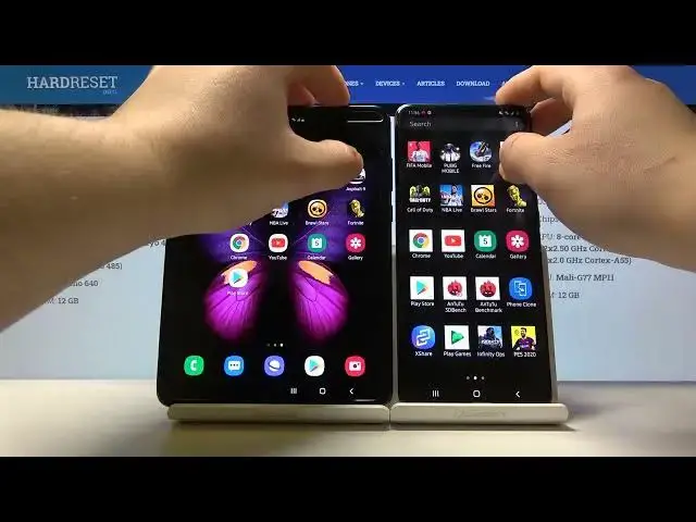 Video thumbnail for Which Flagship Samsung is Faster - Apps Opening Battle on Galaxy S20 Ultra and Galaxy Fold - Test