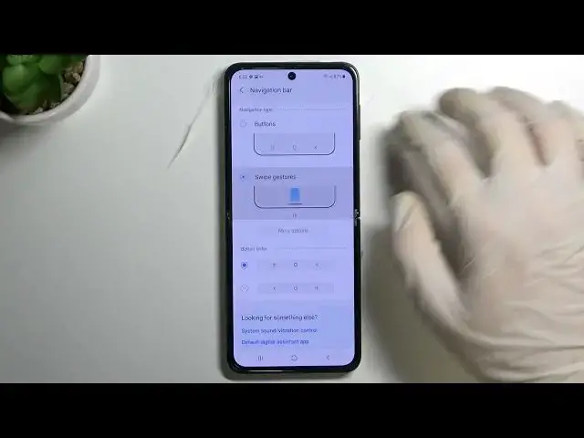 'Video thumbnail for How to Change Gestures Sensitivity in SAMSUNG Galaxy Z Flip3 5G - Adjust Sensitivity'
