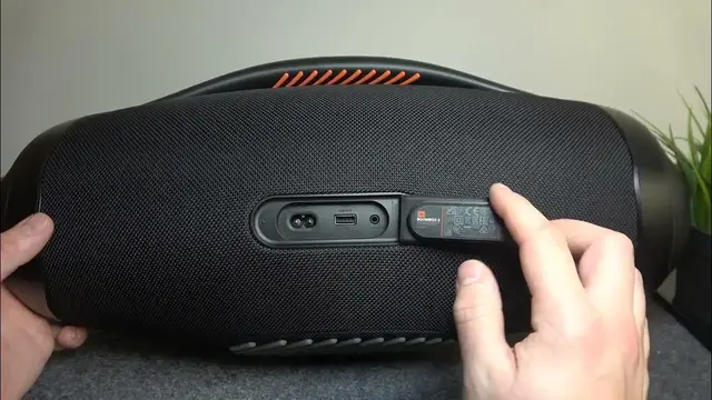Video thumbnail for How to Find a Power Outlet for Phone Charging on JBL Boombox 3 Speaker