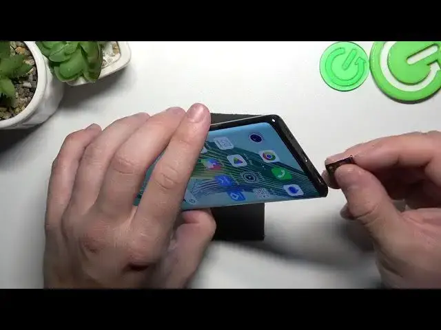 Video thumbnail for Does HONOR Magic5 Lite have SD Card Slot?