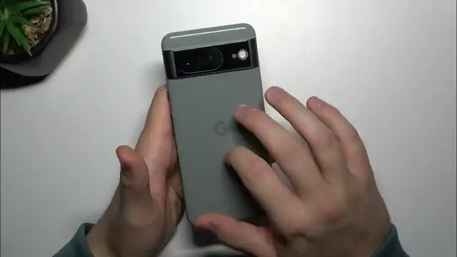 Video thumbnail for Does GOOGLE Pixel 8 have Glass Back?