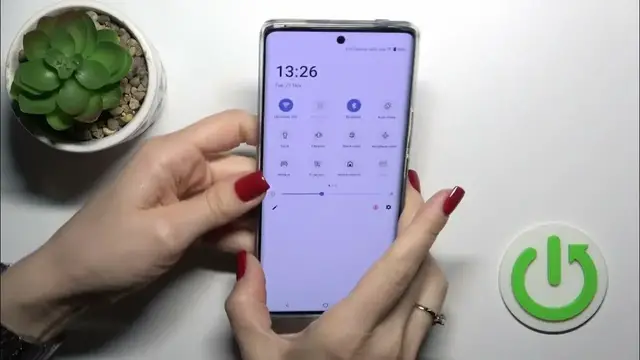 Video thumbnail for How to Switch On the Flashlight on VIVO S17