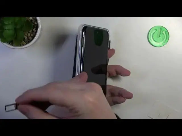 Video thumbnail for Does the MOTOROLA Razr 40 Ultra Phone Have a Dual SIM Card Slot? Let's Find Out!