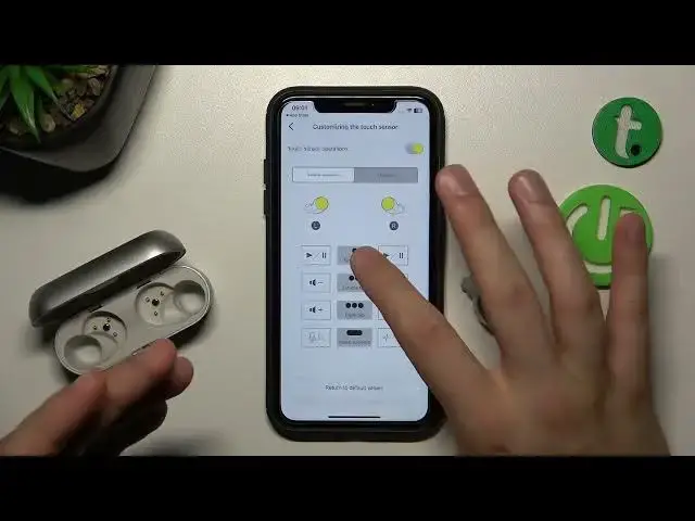 'Video thumbnail for How to Customize Touch Gestures on Technics EAH-AZ60?'