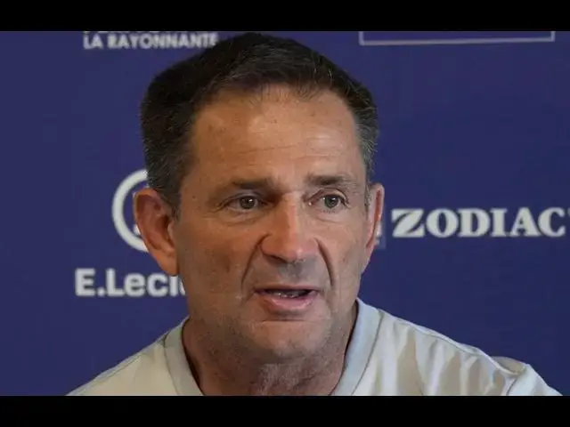 Video thumbnail for Franck Azéma (USAP) : "Ce que nous souhaitons, c'est continuer à progresser dans notre rugby"