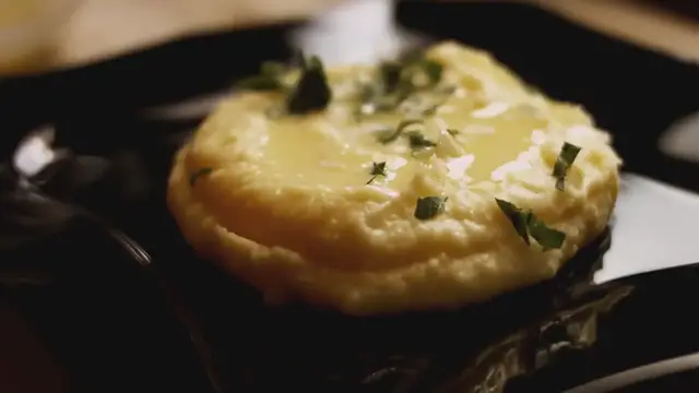 Video thumbnail for How to Pair Baked Potato Soup with the Perfect Side Dishes