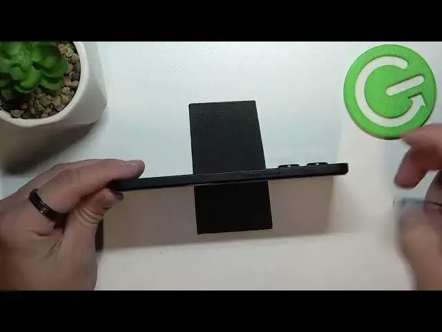 Video thumbnail for Oppo Reno 8 lite - Does It Have SD Card Slot