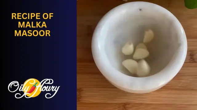 Video thumbnail for How to Cook Malka Masoor or Kali Mash Daal