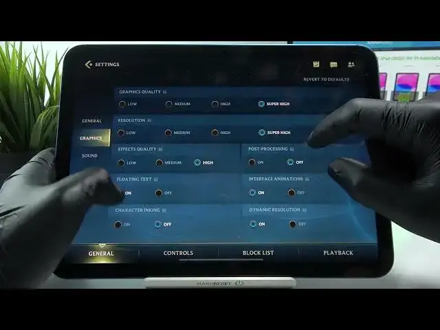 Video thumbnail for iPad 10th Gen (2022) - League of Legends: Wild Rift - Display Settings & Video Options