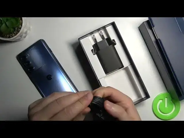 'Video thumbnail for Are there Headphones in the Motorola Moto G200 Box Set? EU Distribution'