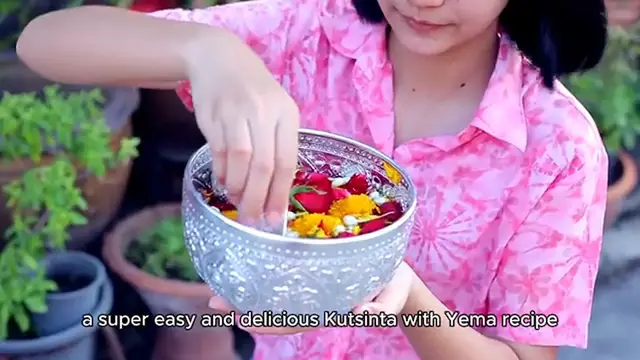 Video thumbnail for Kutsinta with Yema recipe