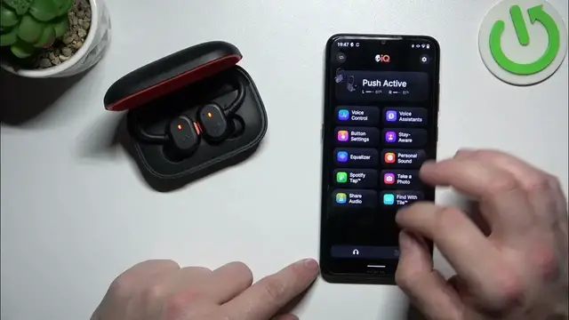 Video thumbnail for How To Manage Gestures On SkullCandy Push Active