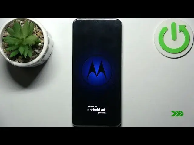 'Video thumbnail for How to Enter the Safe Mode on MOTOROLA Moto E22i'