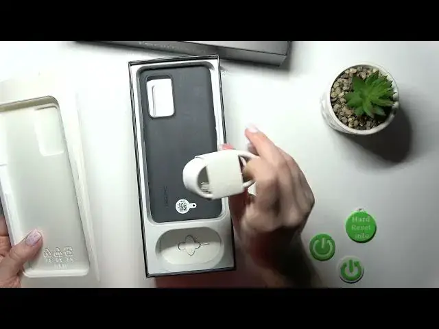 'Video thumbnail for Does the Realme GT 2 come with a USB Cable included?'