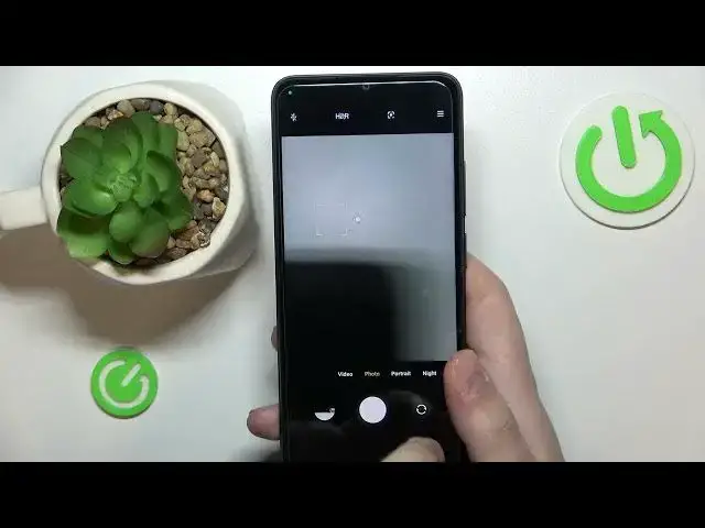 Video thumbnail for How to Manually Set Up the Camera Brightness on a POCO C50