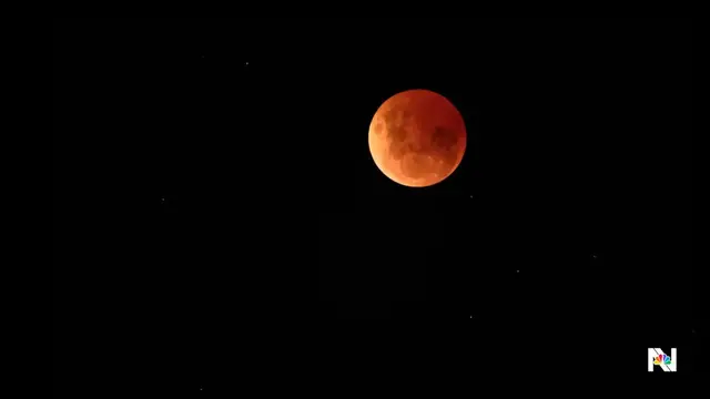 Video thumbnail for Blood Moon Tonight! Rare Total Lunar Eclipse Lights Up the Sky!