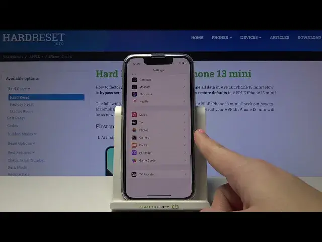 'Video thumbnail for How to Allow Camera to Scan QR Codes in iPhone 13 Mini – Allow QR Codes Scanning'