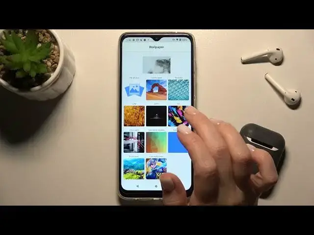 'Video thumbnail for How to Change Lock Screen Wallpaper on Motorola Moto G50?'