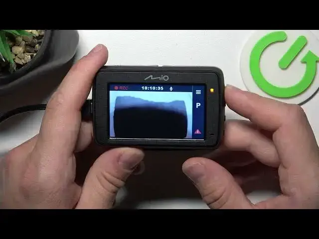 Video thumbnail for How To Start Emergency Recording In MIO MiVue 732
