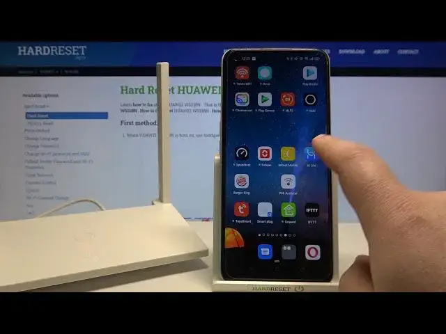 Video thumbnail for How to Add Huawei WS318n Router to the Huawei AI Life app – Connect Smartphone and Router Together