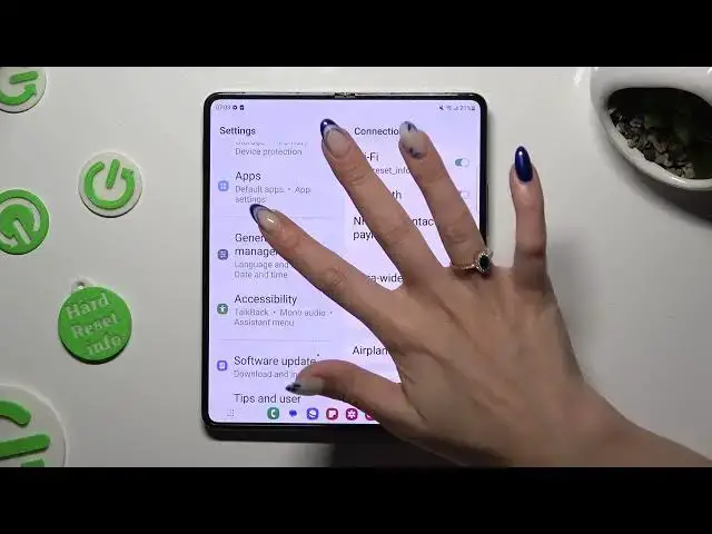 'Video thumbnail for How to Enter Text Correction Options on Samsung Galaxy Fold5 5G?'