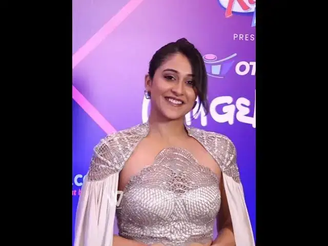 Video thumbnail for Regina Cassandra In White for OTT Play Changemakers Award #bollywood #fashion #reginacassandra