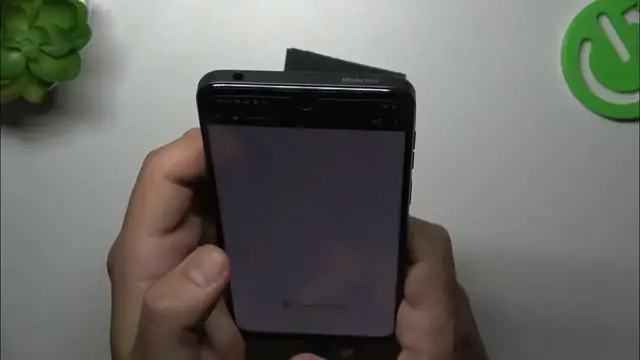 Video thumbnail for Motorola G14 scan qr code MP4