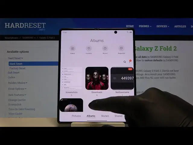 'Video thumbnail for How to Open Apps in Split Screen View on Samsung Galaxy Z Fold 2 – Dual Screen'