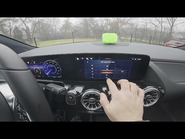 Video thumbnail for MERCEDES-BENZ EQA – How to Manage Pre-Entry Climate Control