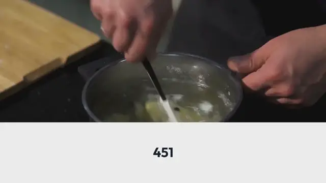 Video thumbnail for Creamy Potato Soup with Bacon