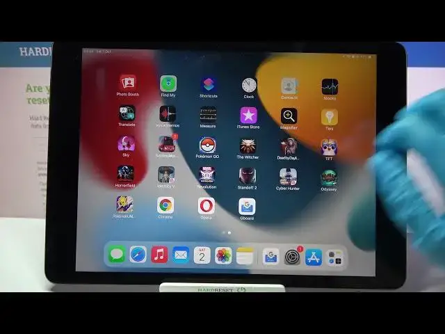 Video thumbnail for How to Change Keyboard Theme on iPad 2021 – Refresh Keyboard Look