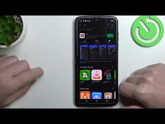 Video thumbnail for Motorola RAZR 2022 - How To Install Rar & Zip Packing Unpacking App