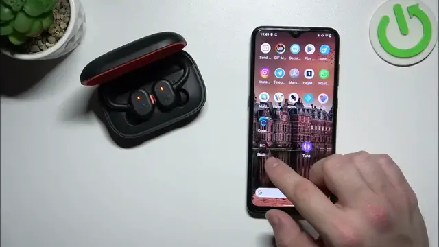 Video thumbnail for How To Change Voice Assistant Language On SkullCandy Push Active