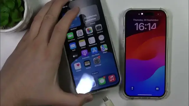 Video thumbnail for Revolutionary Revelation: Charging iPhone 15 with USB-C Unveiled!