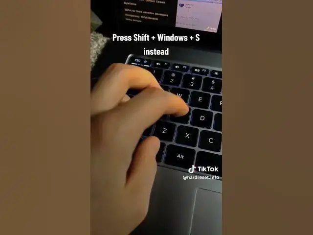 Video thumbnail for The most convenient way to take a screenshot on a computer!