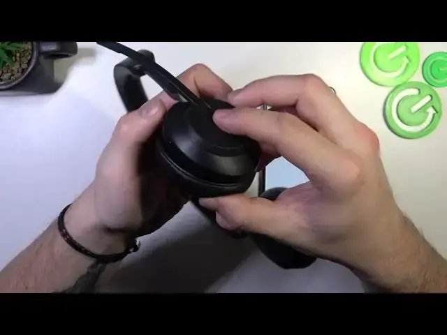 Video thumbnail for How To Hard Reset Jabra Evolve2 65