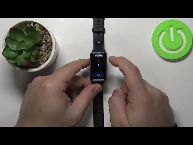 Video thumbnail for How to Adjust Screen Brightness on HUAWEI Band 6 – Manage Display Settings