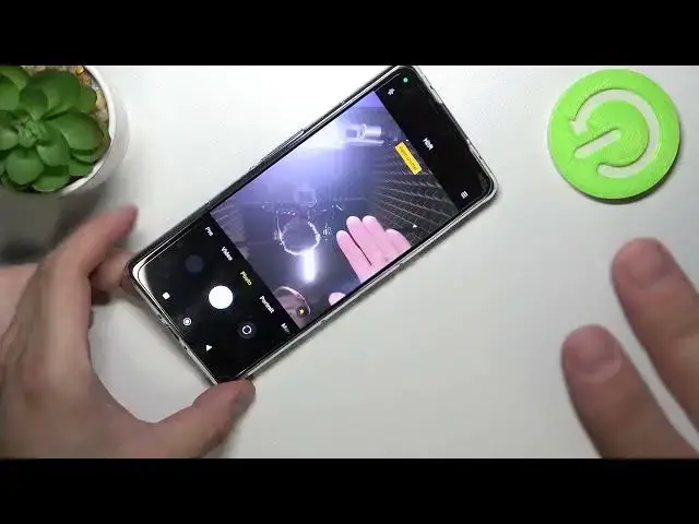 Video thumbnail for How to Take a Selfie Using a Palm Gesture on the XIAOMI Poco F4 GT - Palm Shutter Option