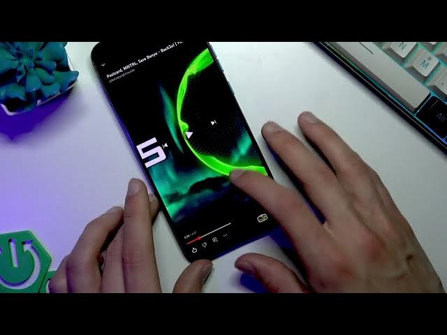 Video thumbnail for Moto G87 5G — Dolby Atmos Stereo Speaker Setup