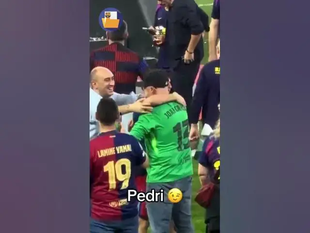 Video thumbnail for Pedri junto a las familias de los jugadores del FCB ❤️