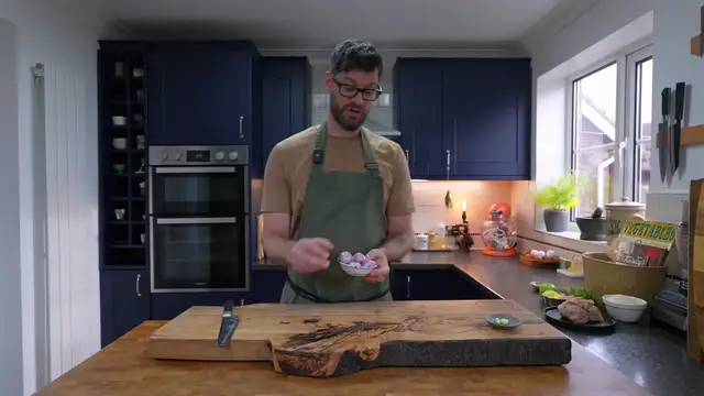 Video thumbnail for The ONLY Stuffing Recipe You Need This Christmas (Sausage   Herb Perfection)(720P HD)