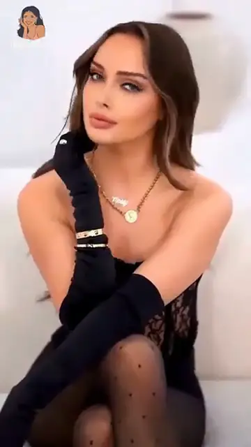 Video thumbnail for Sarah Jordan _ Australian model and Instagram star - Bio & Info