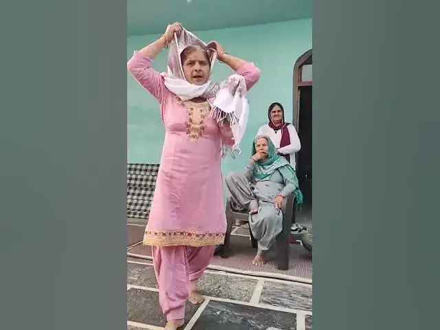 Video thumbnail for बाबा का रंग चढ़ गया,धाशु डांस और भजन#happy_lokgeet #viral #हरियाणवी #hindi #topbhajan