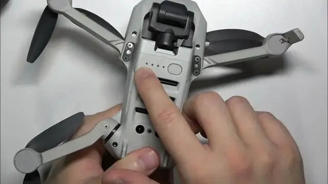 Video thumbnail for How to Check Battery Level in DJI Mini SE?