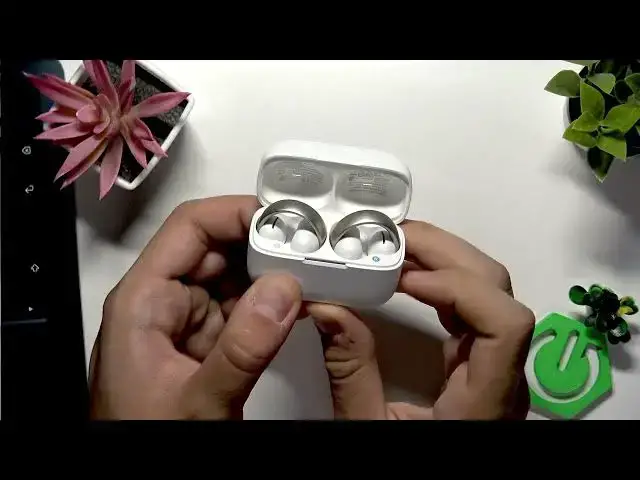 Video thumbnail for How to Enter Pairing Mode on SOUNDCORE AeroClip