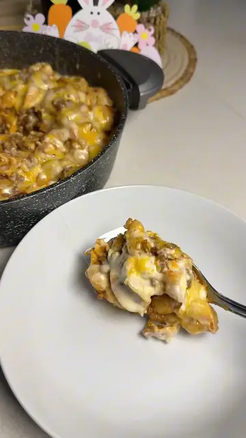 'Video thumbnail for Cheesy Mince and Mac Pasta'