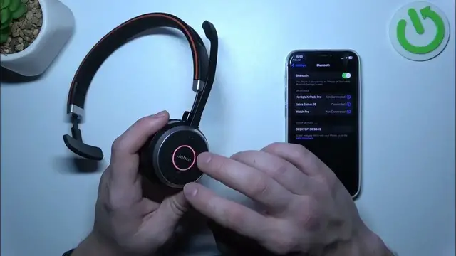Video thumbnail for How to Enable/Disable the Occupancy Indicator on Jabra Evolve 65