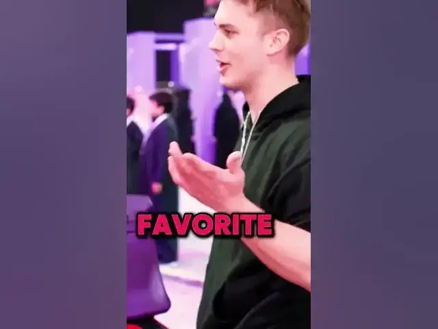 Video thumbnail for Who Won This $23,000 Mystery Bag At Sneaker Con?!